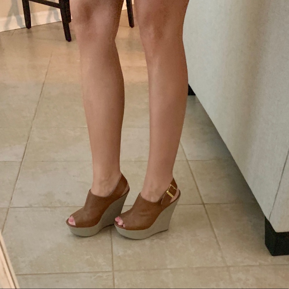 Steve Madden Brown Wardenn Wedges